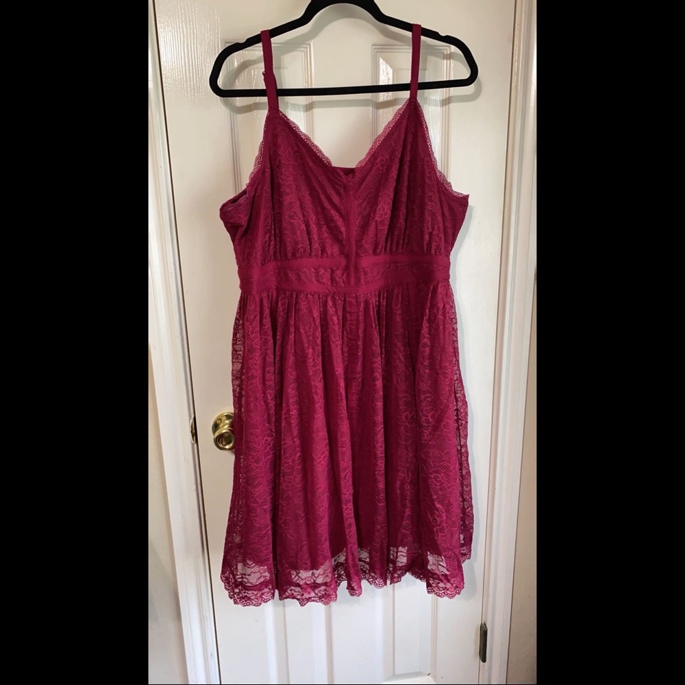 3X Torrid burgundy lace spaghetti strap dress